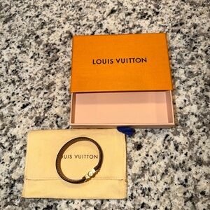 ✨Authentic! Louis Vuitton Bracelet – Full Inclusion – GOOD CONDITION!✨